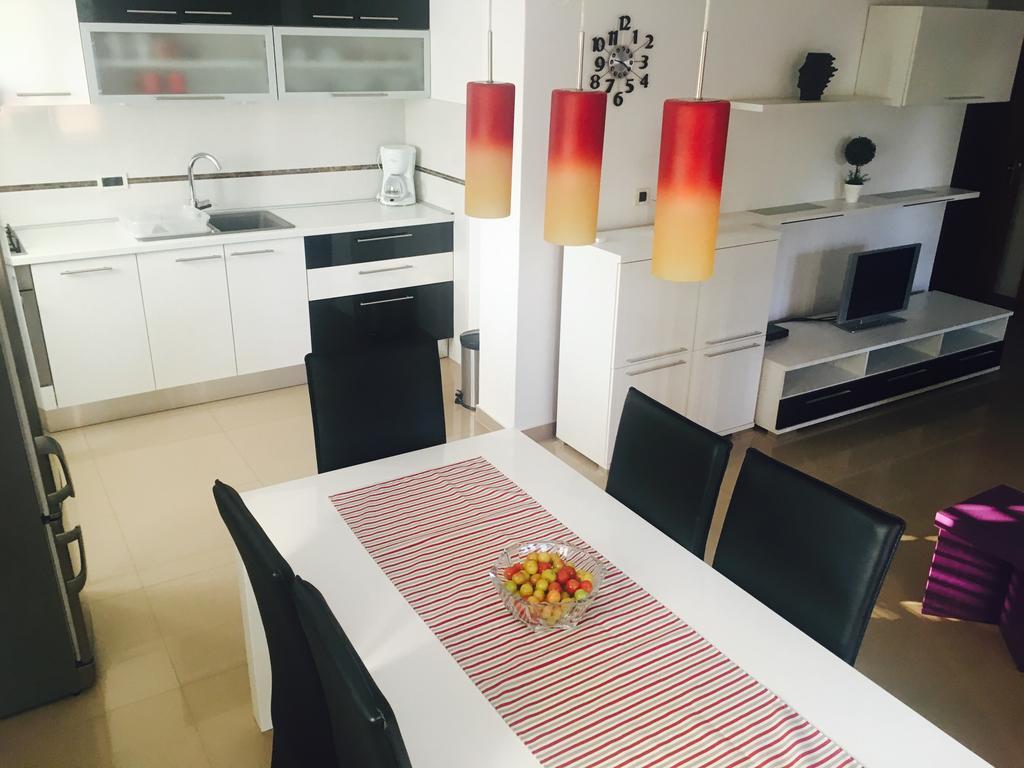 Apartment Leonardo บีโอกราดนาโมรู ภายนอก รูปภาพ
