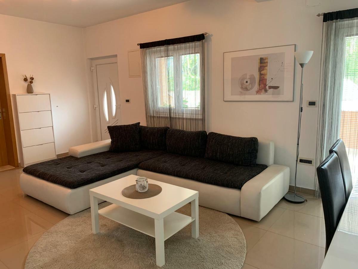 Apartment Leonardo บีโอกราดนาโมรู ภายนอก รูปภาพ
